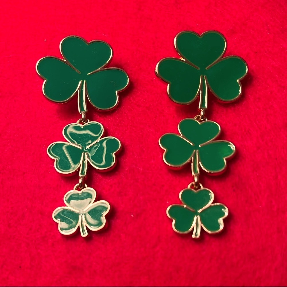 Shamrock Drop Dangle Earrings in green & gold
